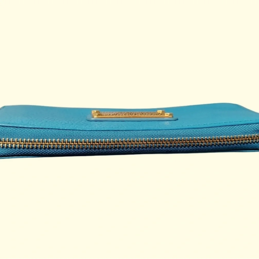 Marc Jacobs Teal pebbled leather Wallet LIKE 🆕